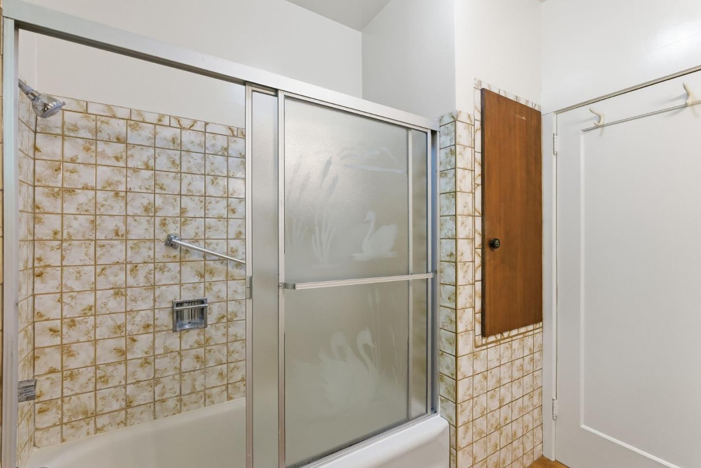 5887 Chabot Court