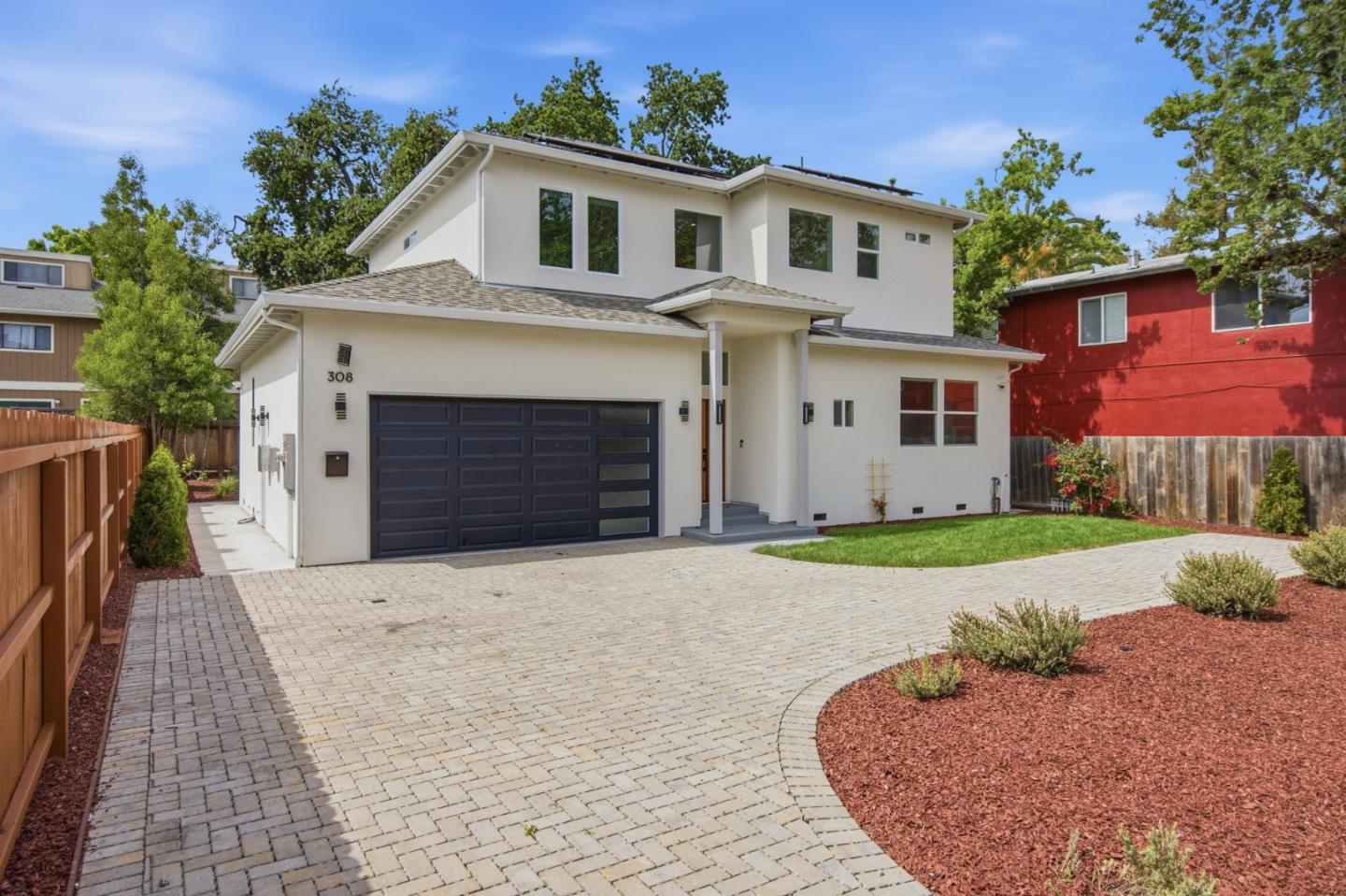 308 Redwood Avenue
