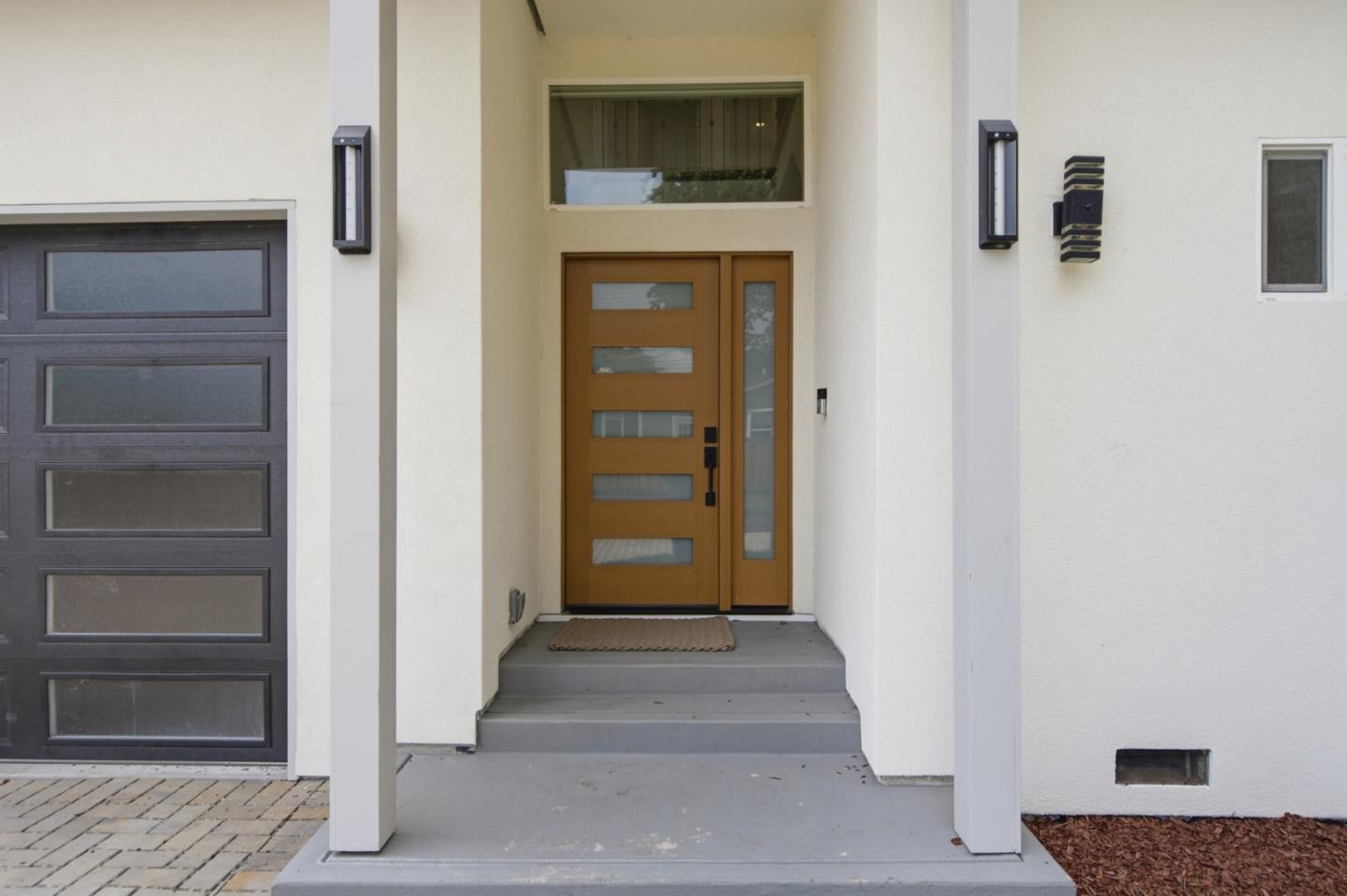 308 Redwood Avenue