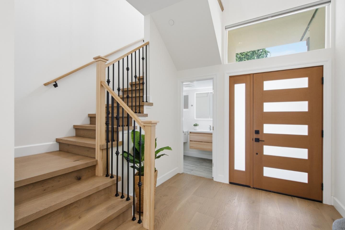 308 Redwood Avenue