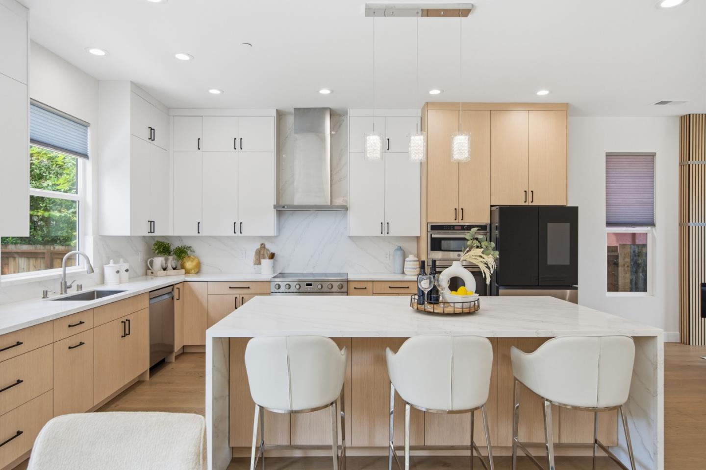 308 Redwood Avenue