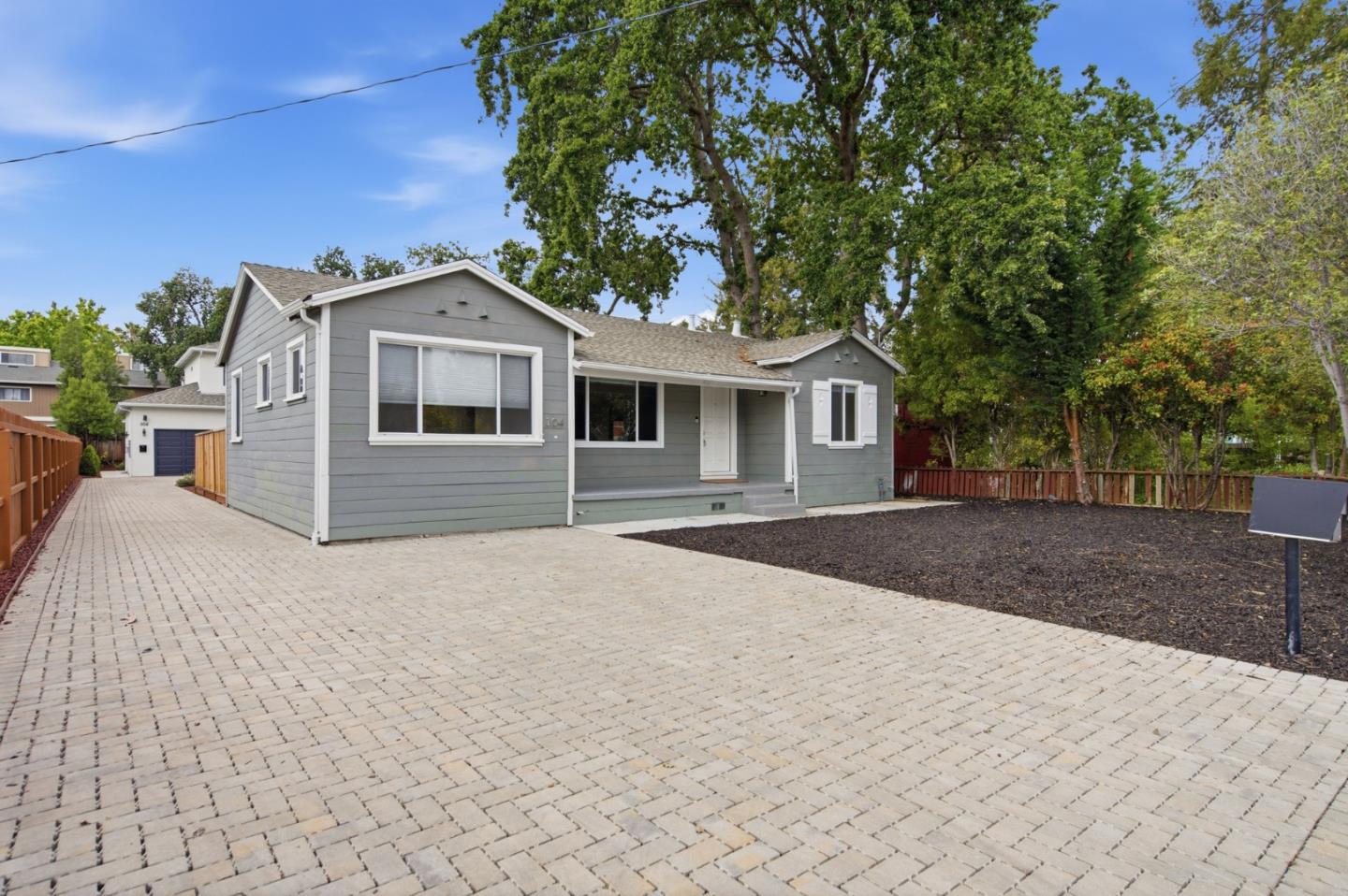 308 Redwood Avenue