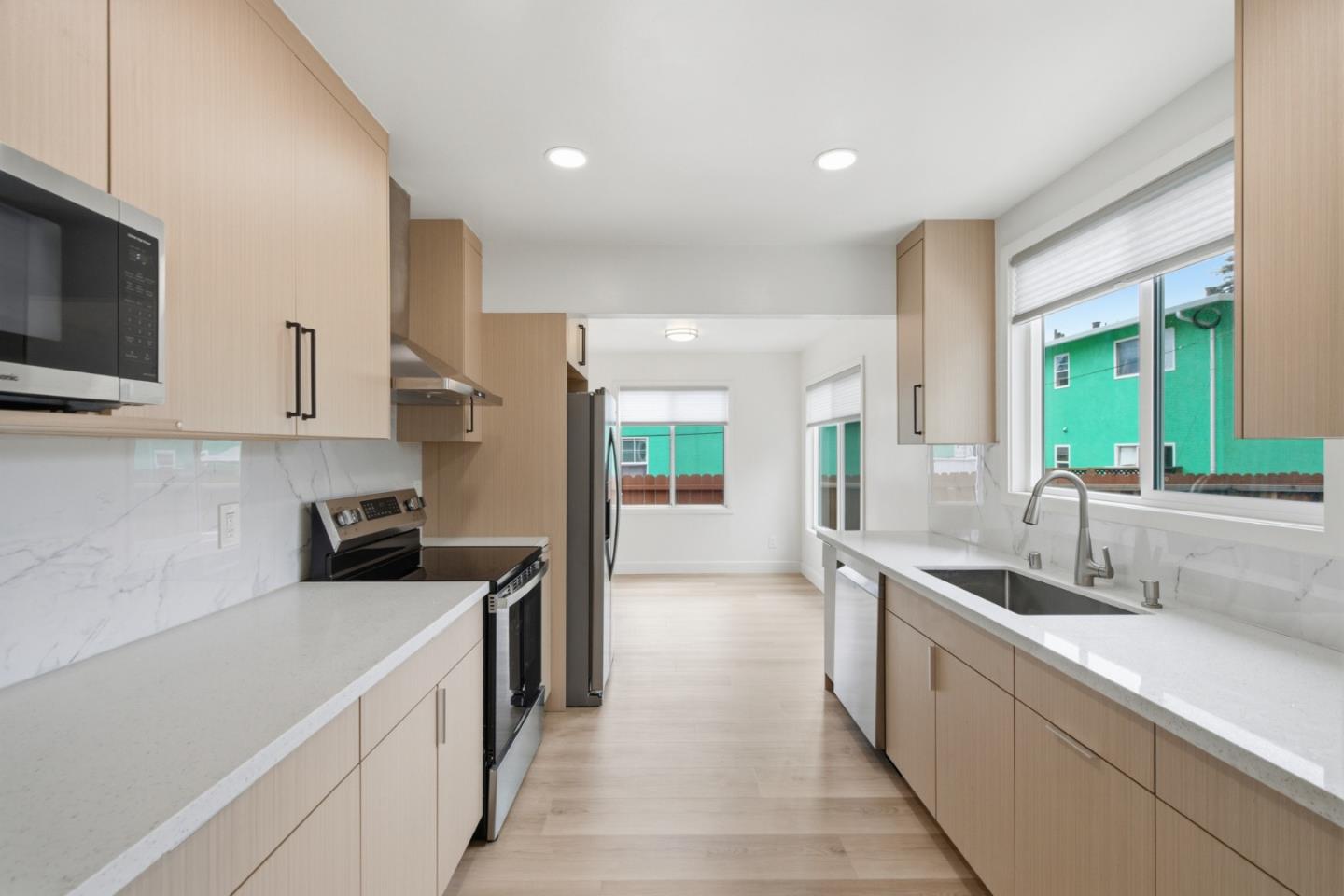 308 Redwood Avenue