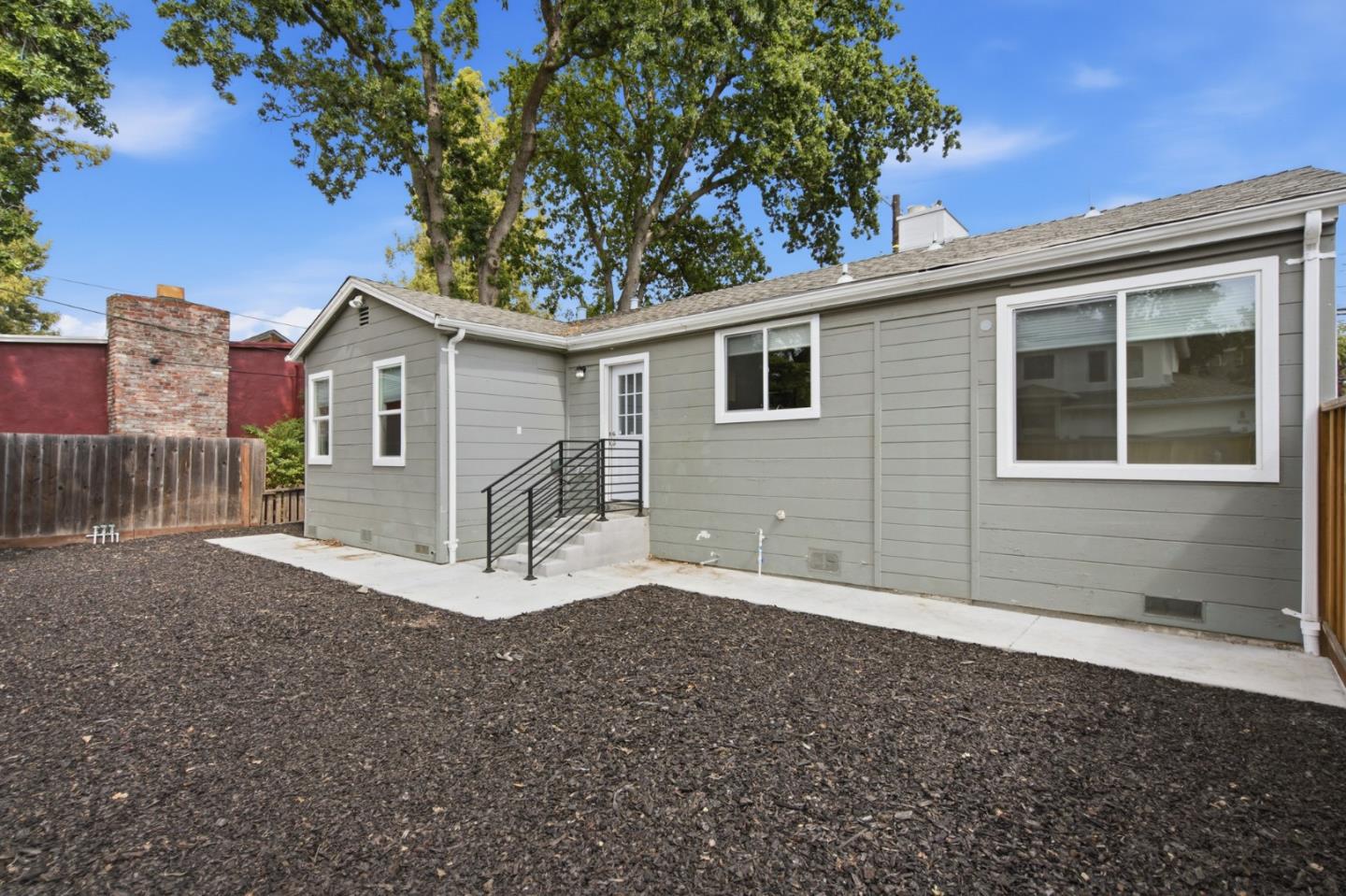 308 Redwood Avenue