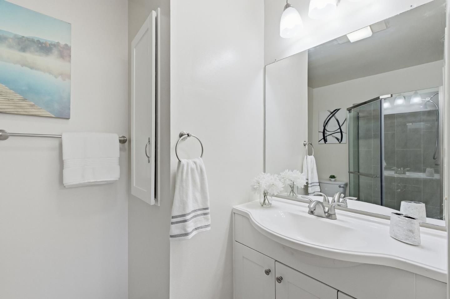 1898 Meridian AVE 48