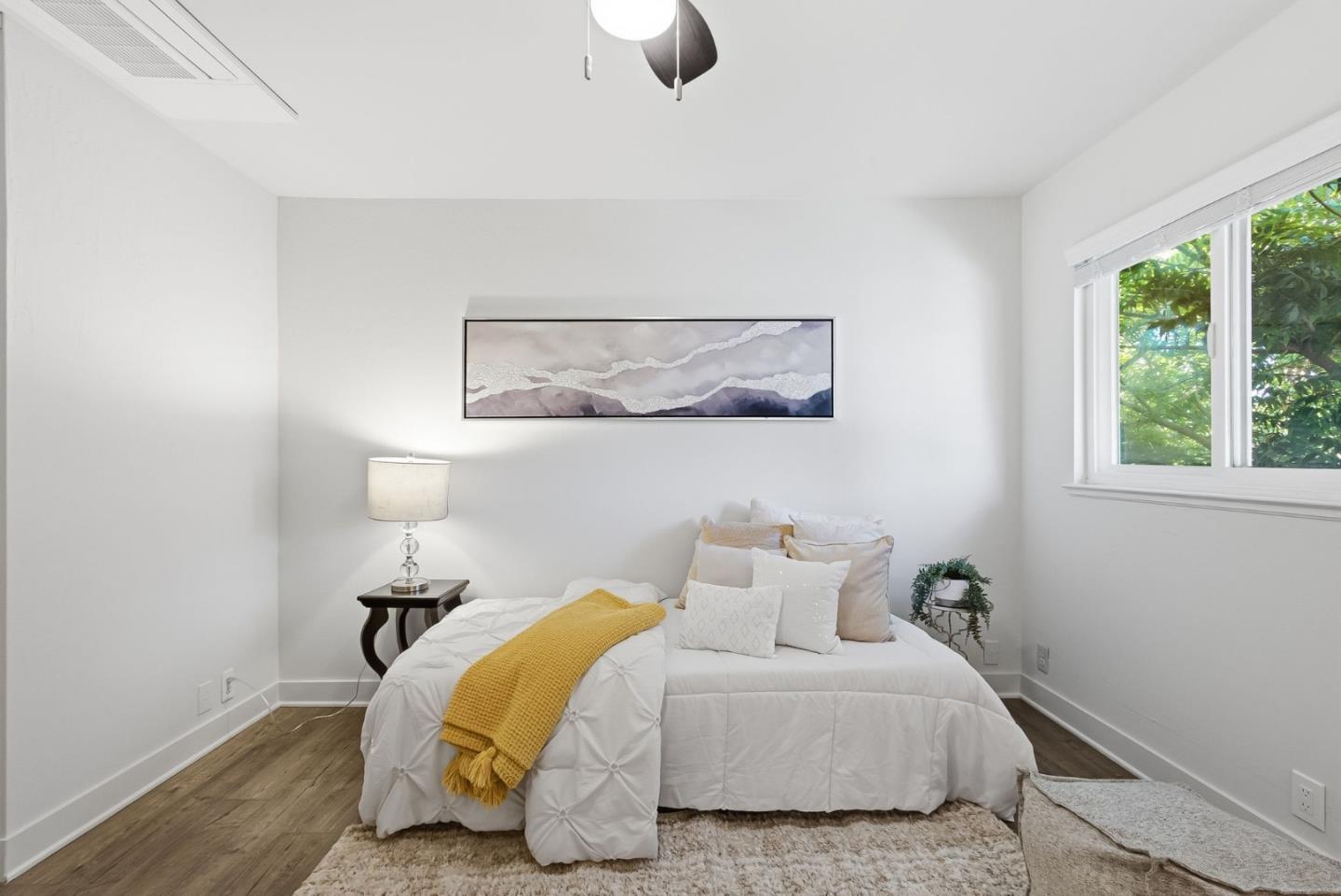 1898 Meridian AVE 48