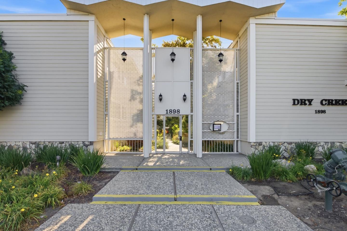 1898 Meridian AVE 48