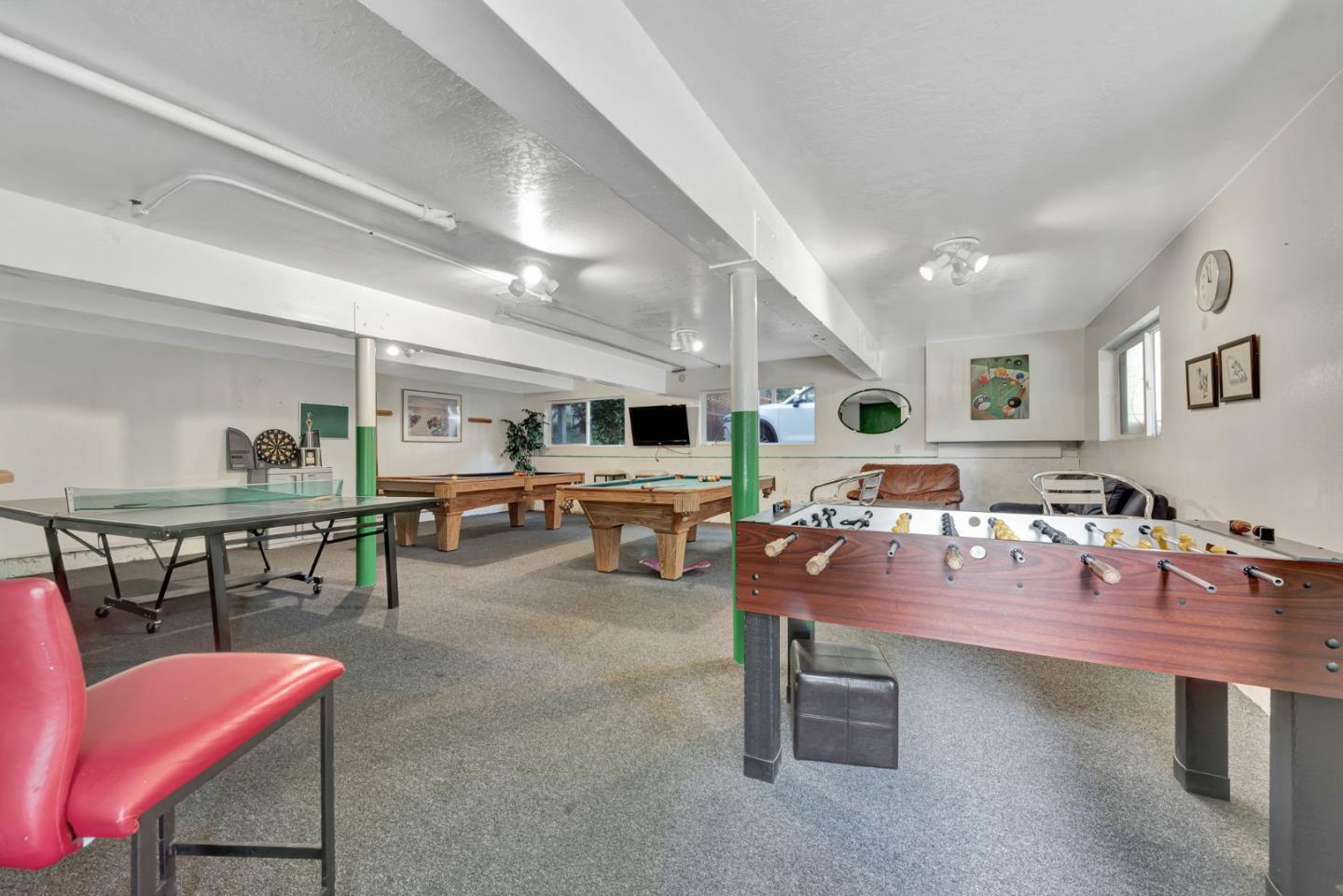 1898 Meridian AVE 48