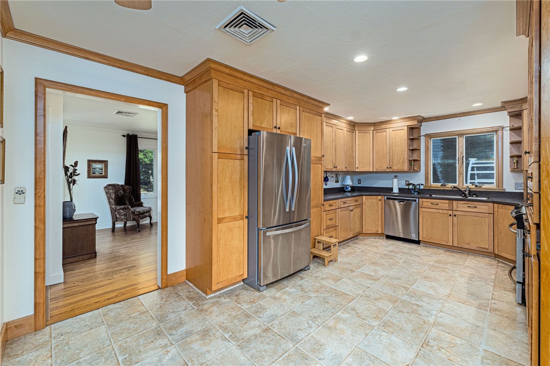 17 Plateau Road