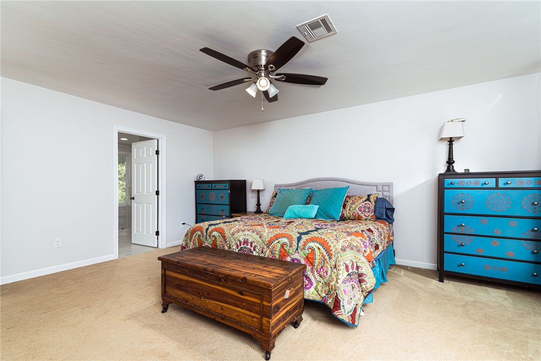 69 Bates Trail