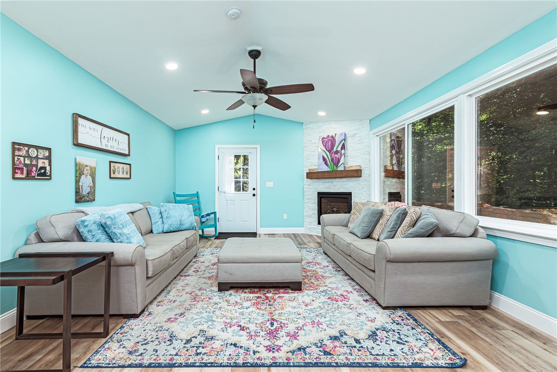 69 Bates Trail