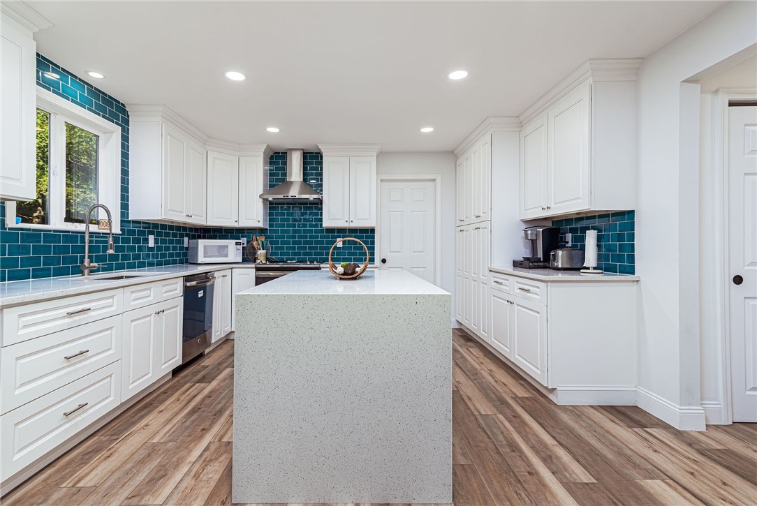 69 Bates Trail