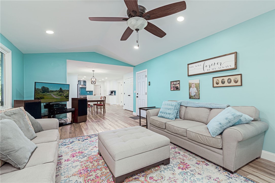69 Bates Trail
