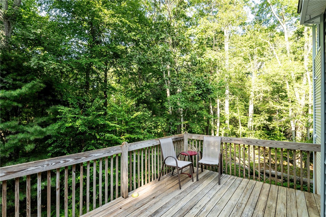 69 Bates Trail