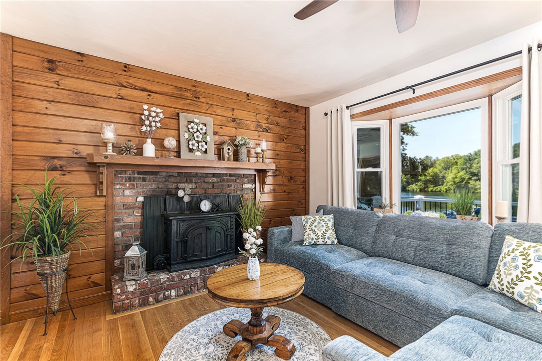 31 Sunset Drive