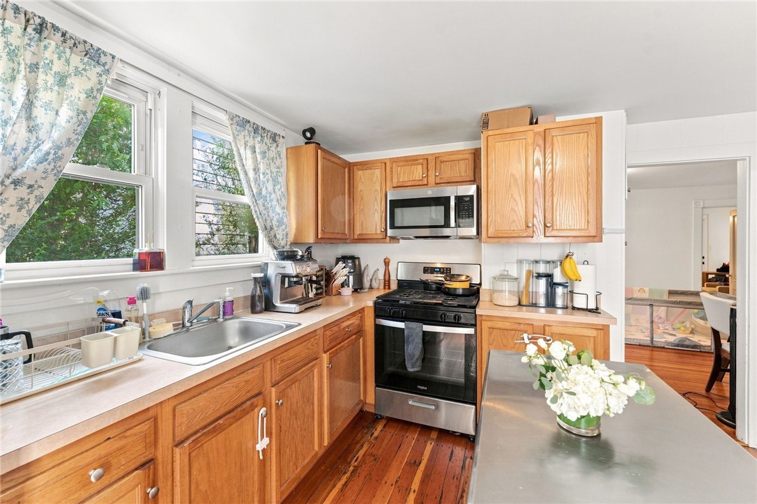 78 Pleasant Street