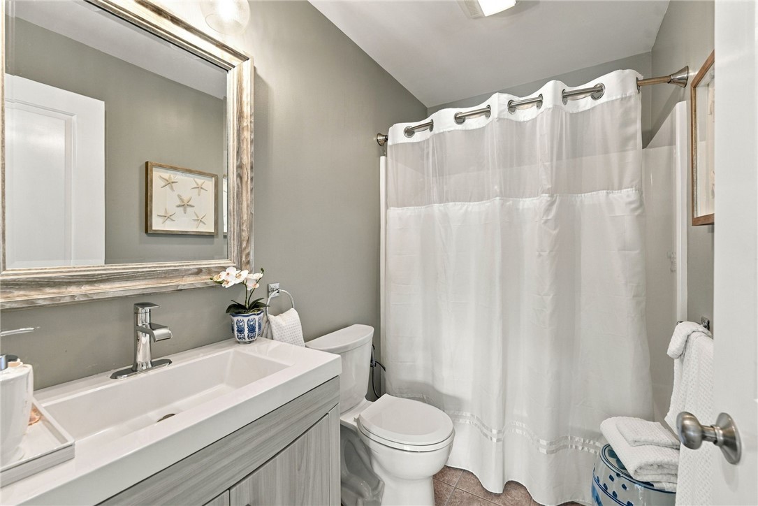 222 Post Road 3A