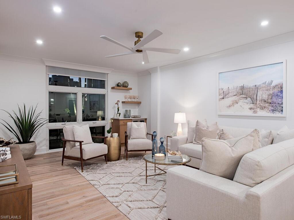 400 Park Shore DR # 102