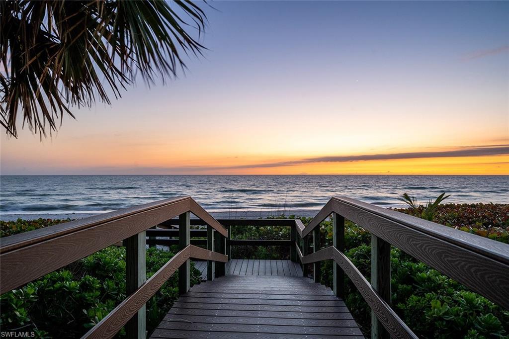 400 Park Shore DR # 303