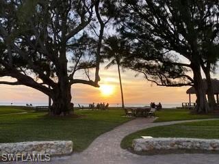 698 Fairway Terrace