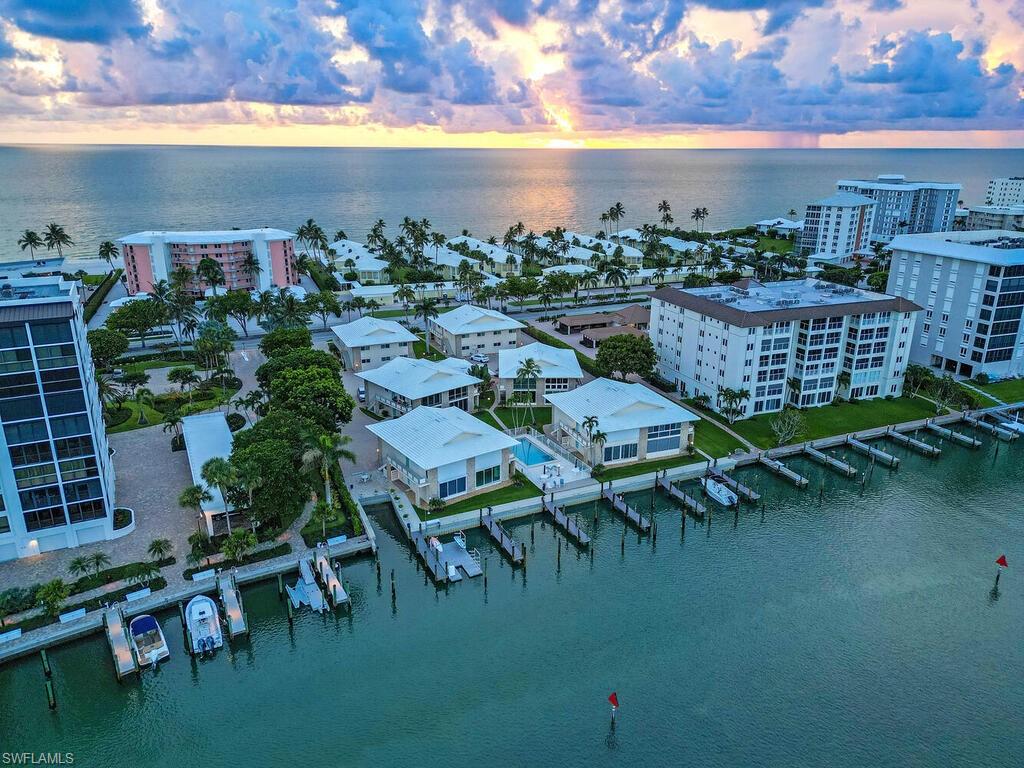 2500 Gulf Shore BLVD N # S9