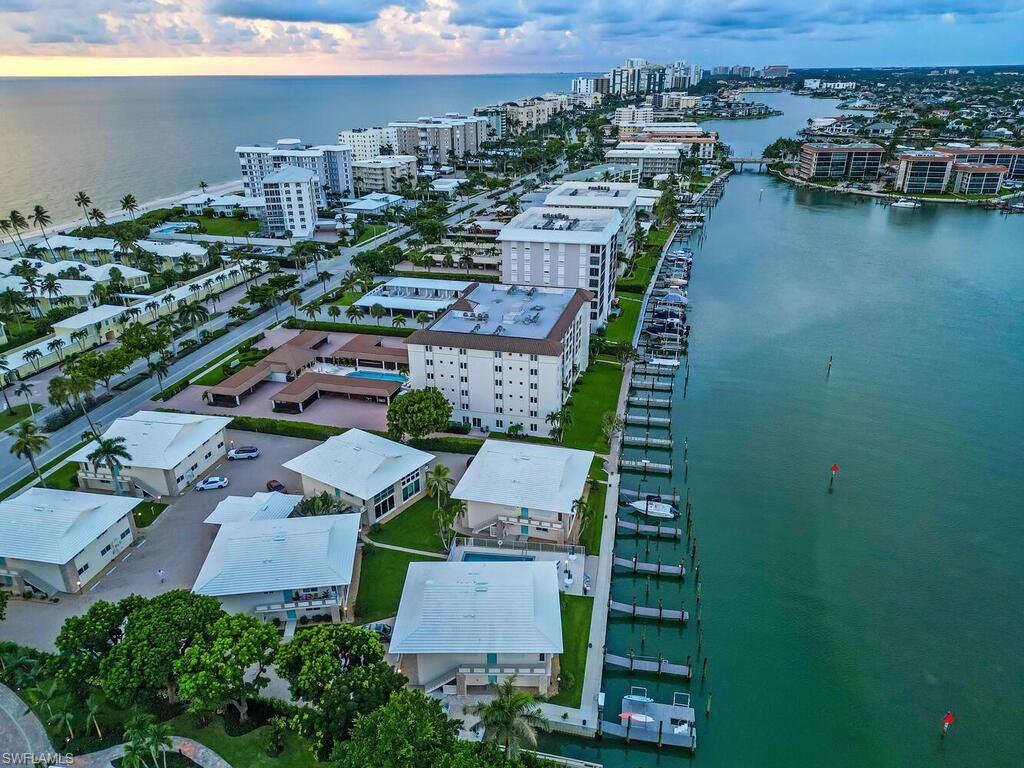 2500 Gulf Shore BLVD N # S9