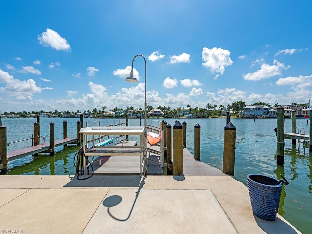2500 Gulf Shore BLVD N # S9