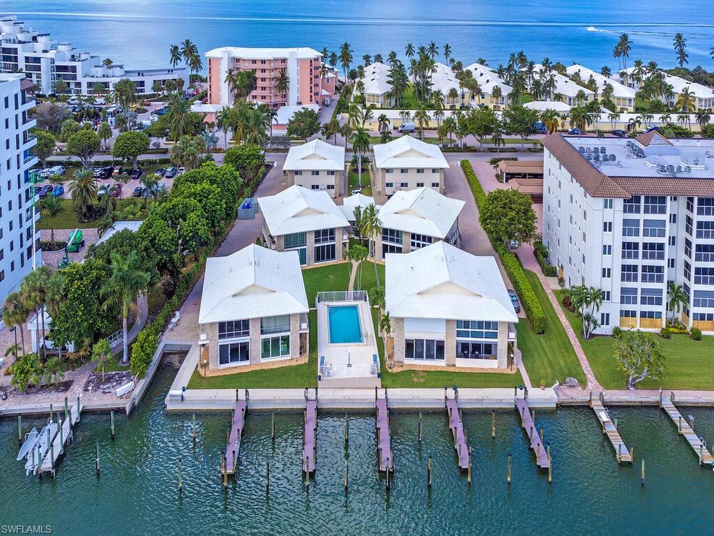 2500 Gulf Shore BLVD N # S9