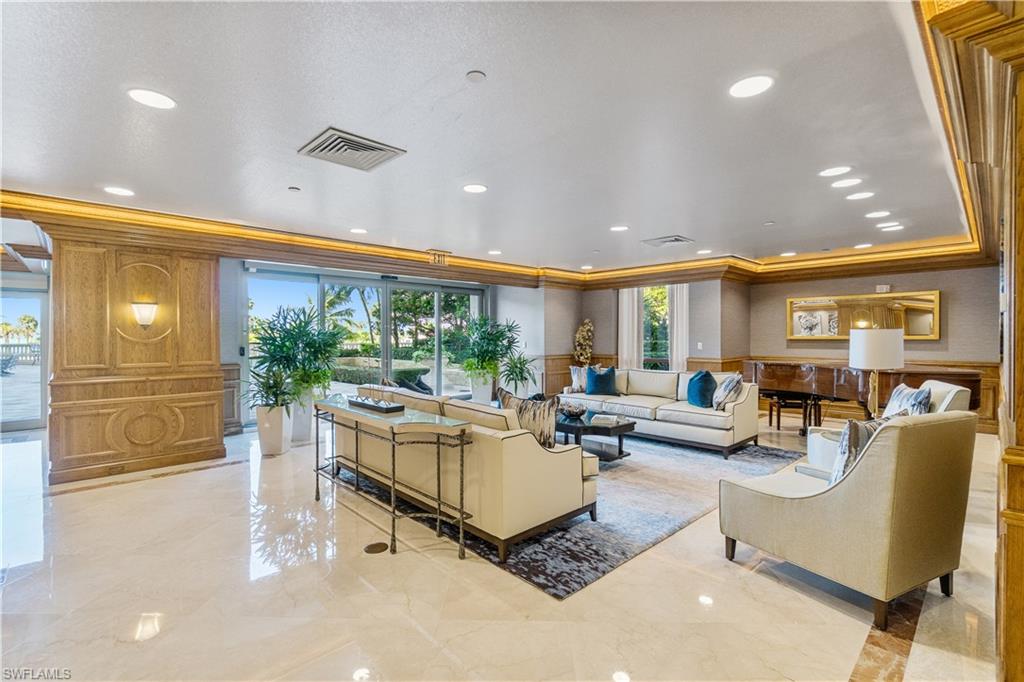 4021 Gulf Shore BLVD N # 1403