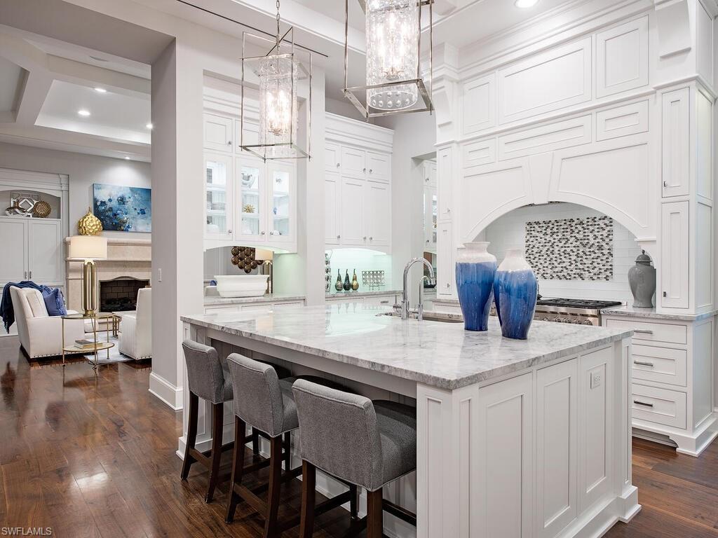 234 Central AVE, NAPLES