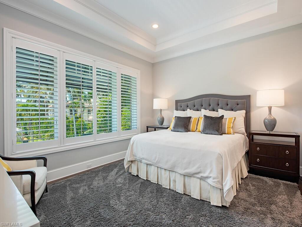 234 Central AVE, NAPLES