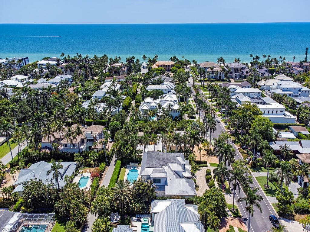 234 Central AVE, NAPLES