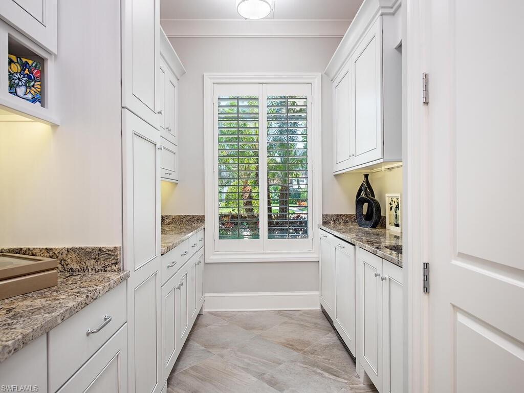 234 Central AVE, NAPLES