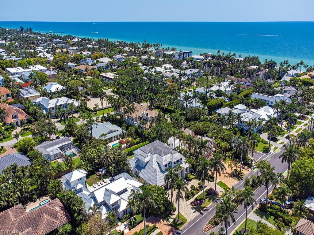 234 Central AVE, NAPLES