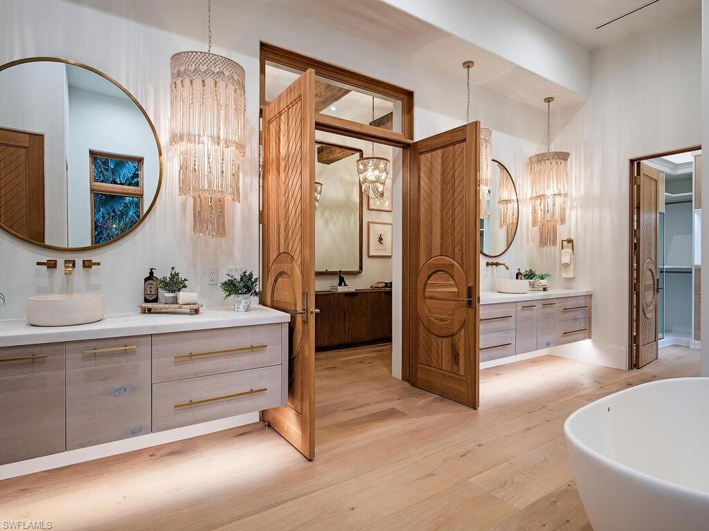 860 Admiralty Parade E