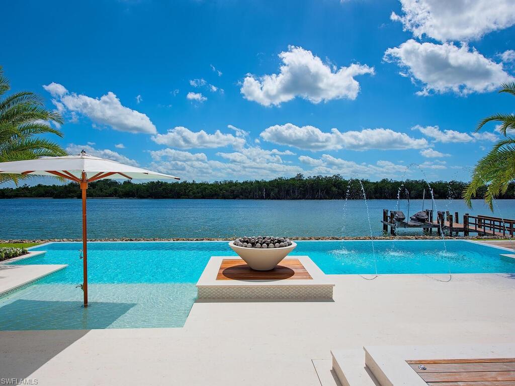 860 Admiralty Parade E