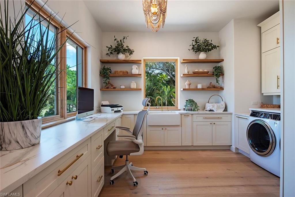 860 Admiralty Parade E