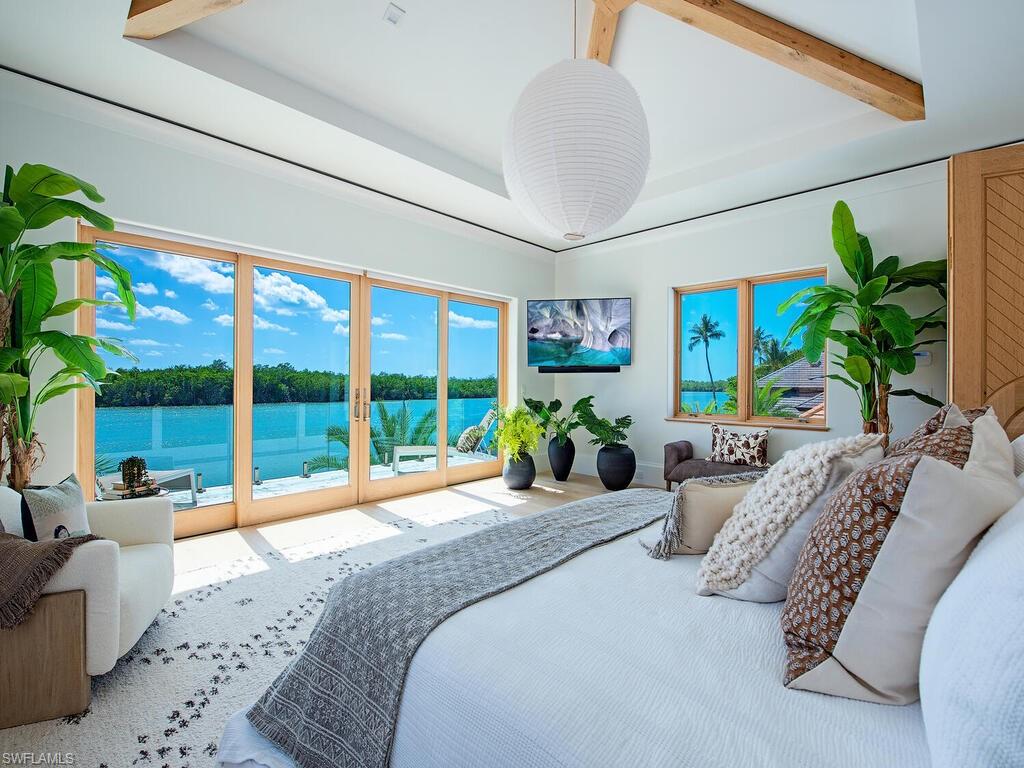 860 Admiralty Parade E