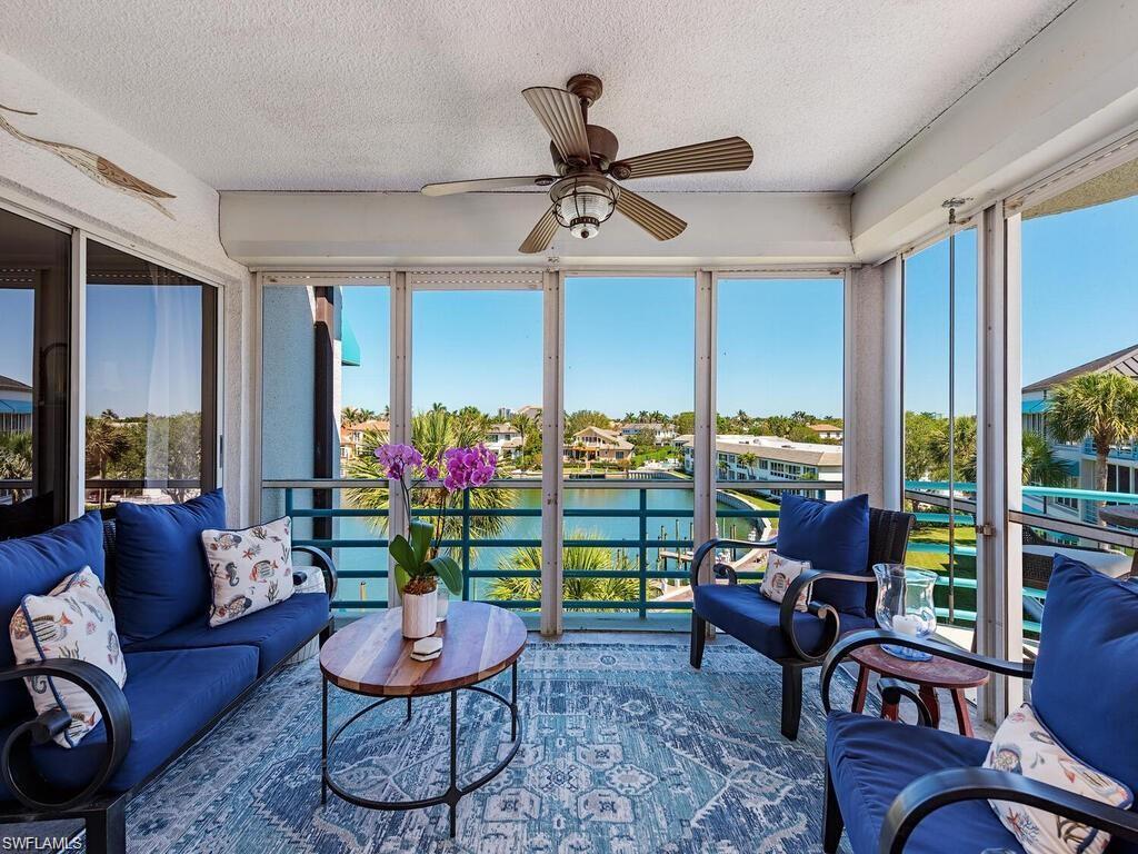 305 Park Shore DR # 241 Unit: 2-241