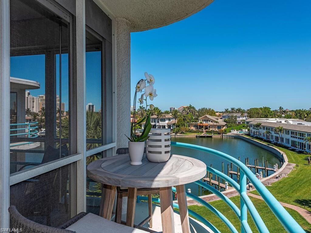 305 Park Shore DR # 241 Unit: 2-241