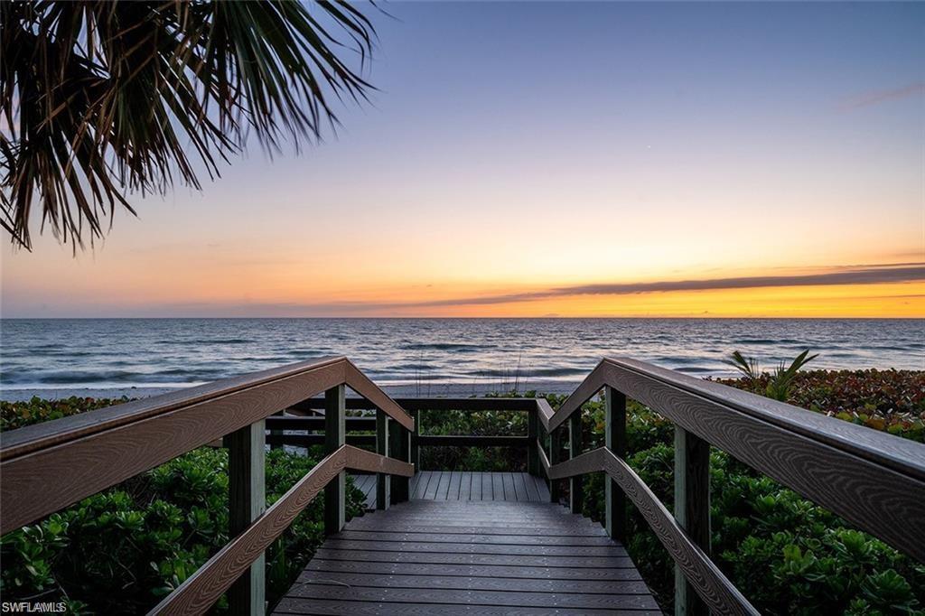 400 Park Shore DR # 303