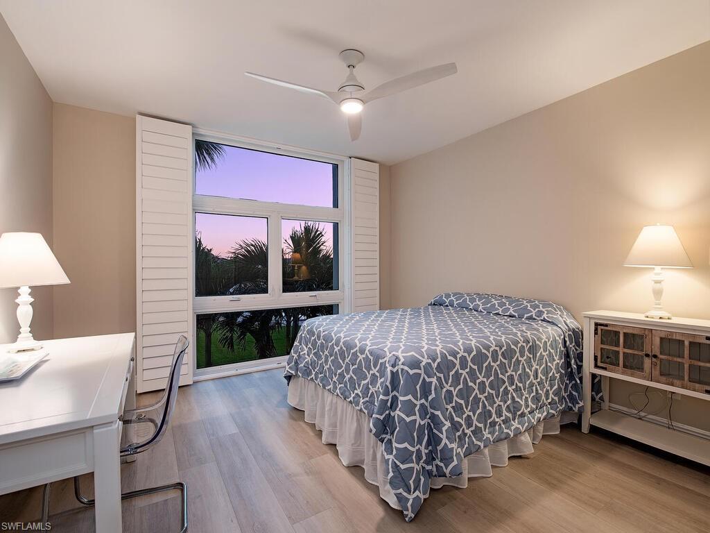 400 Park Shore DR # 303