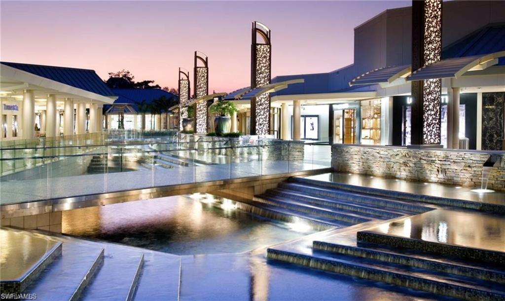 400 Park Shore DR # 303