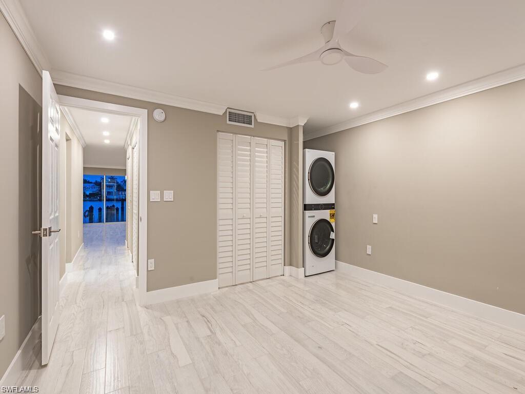 2500 Gulf Shore BLVD N # S9