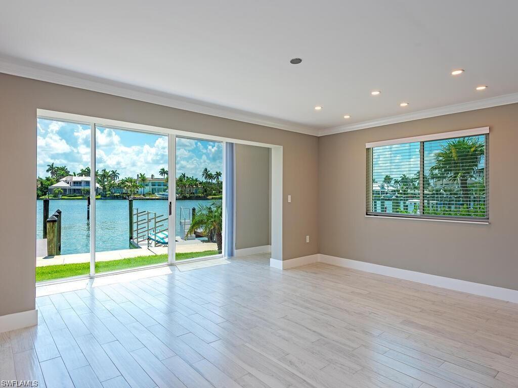 2500 Gulf Shore BLVD N # S9