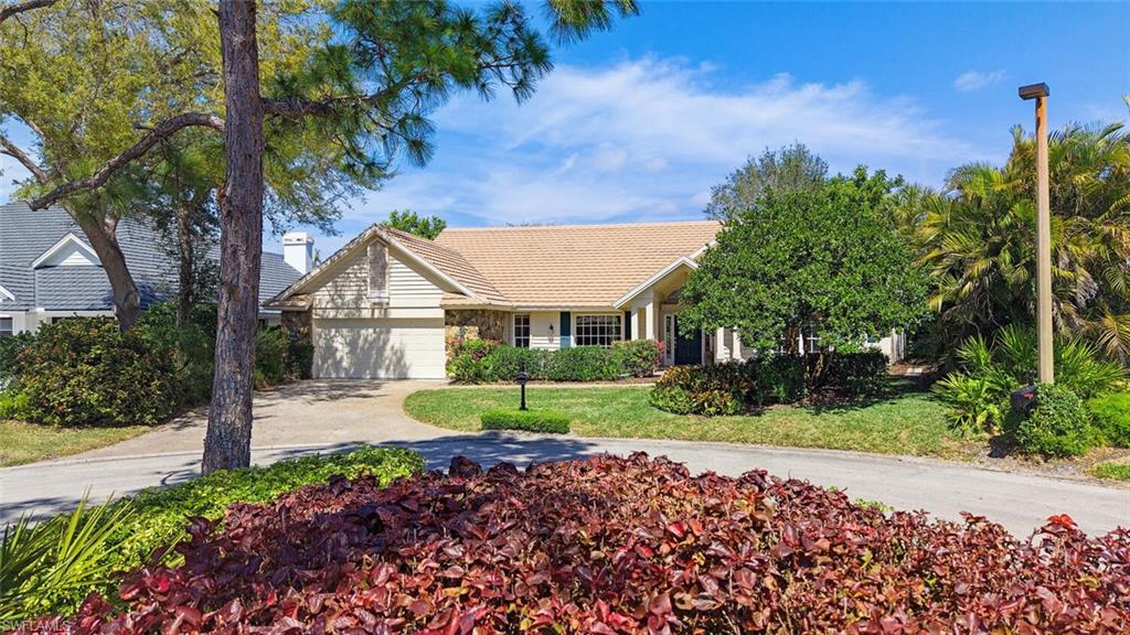 811 Arrowhead LN