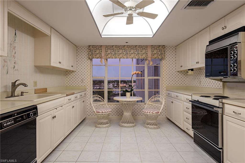 3377 Gulf Shore BLVD N # 6C