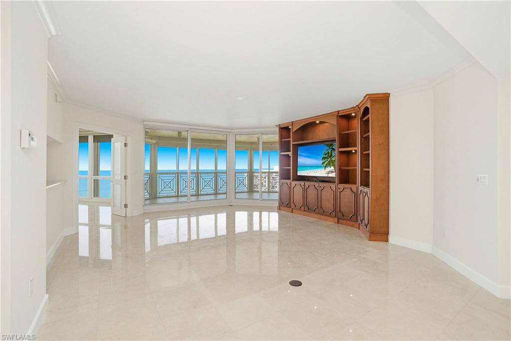 4021 Gulf Shore BLVD N 1904