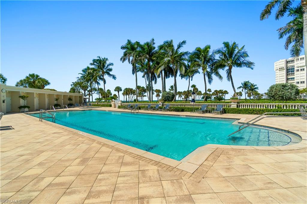 4021 Gulf Shore BLVD N 1904