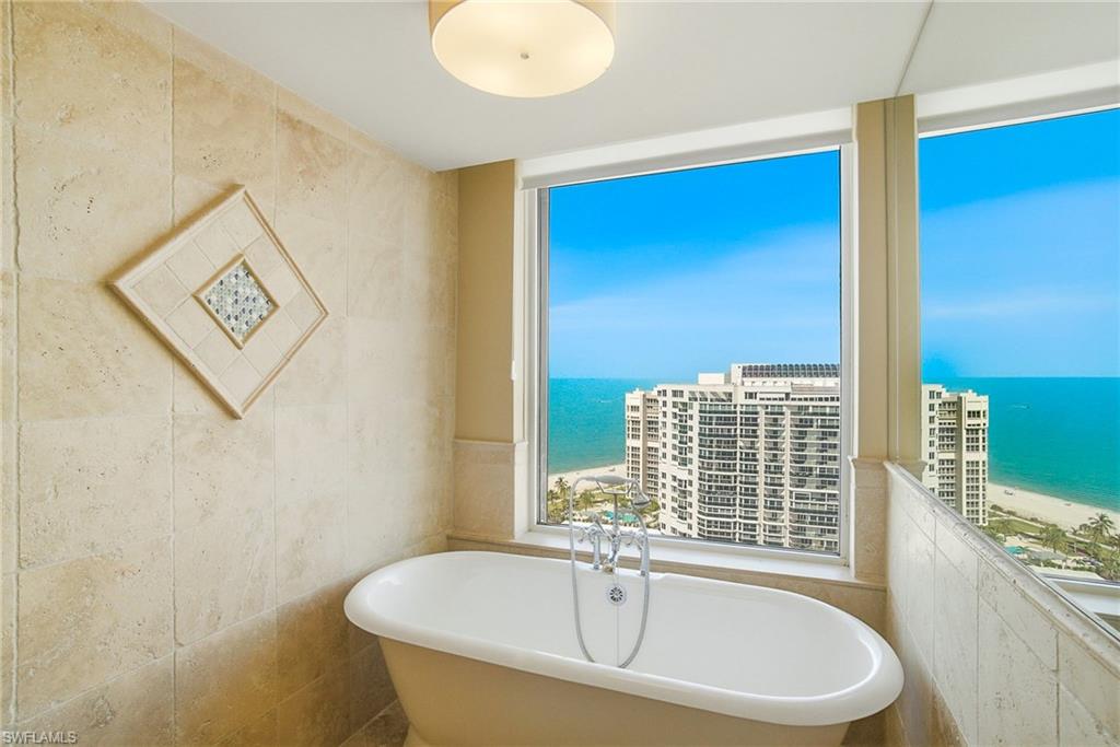 4021 Gulf Shore BLVD N 1904